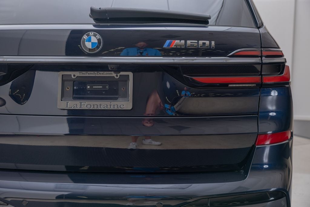 2025 BMW X7 M60i
