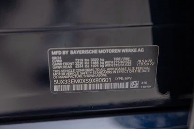 2025 BMW X7 M60i