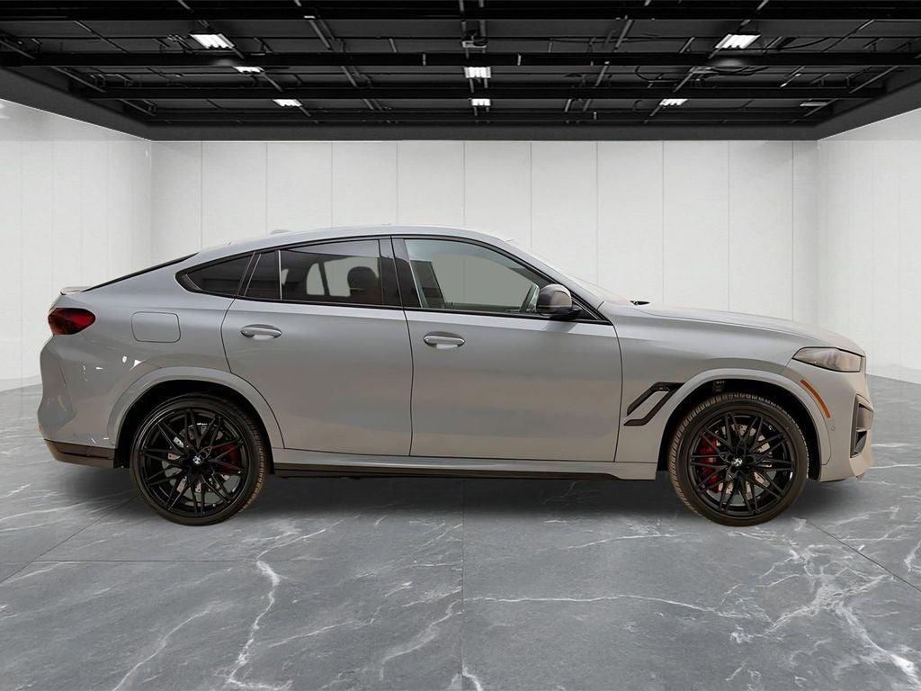 2025 BMW X6 M Base