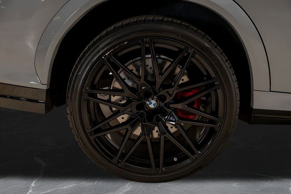 2025 BMW X6 M Base