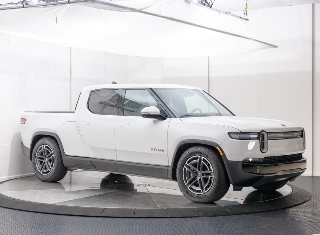 2025 Rivian R1T Adventure Dual Motor Standard Pack