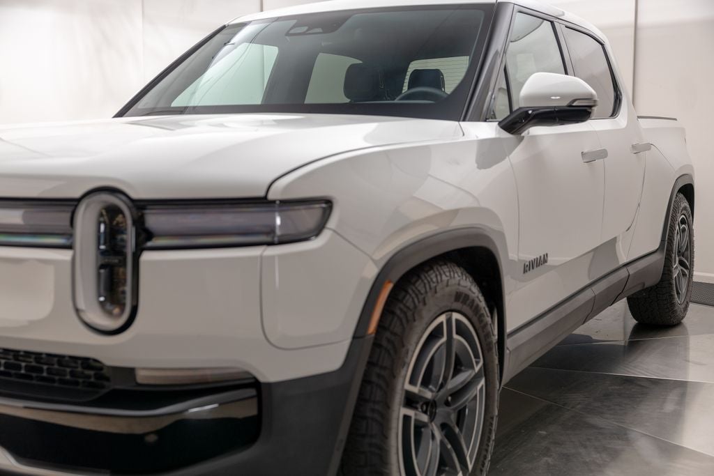 2025 Rivian R1T Adventure Dual Motor Standard Pack