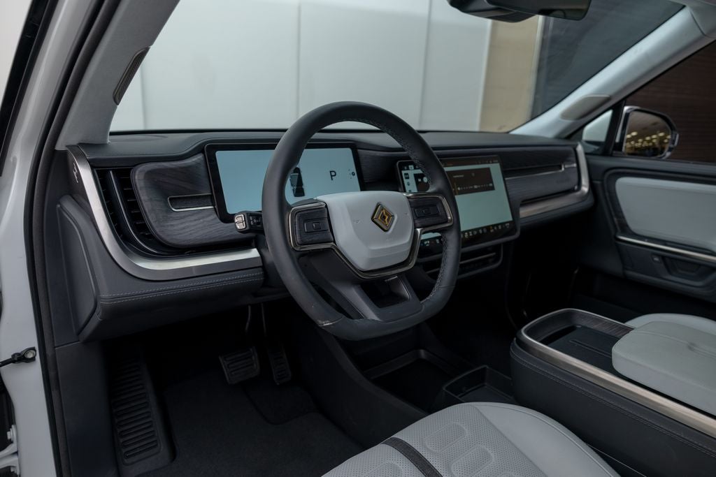 2025 Rivian R1S Adventure Dual Motor Standard Pack