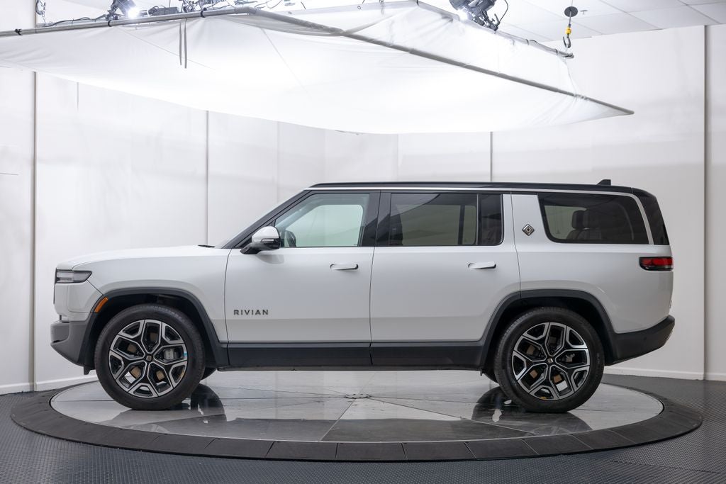 2025 Rivian R1S Adventure Dual Motor Standard Pack