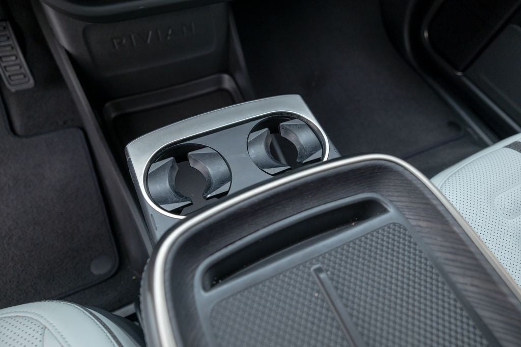2025 Rivian R1S Adventure Dual Motor Standard Pack