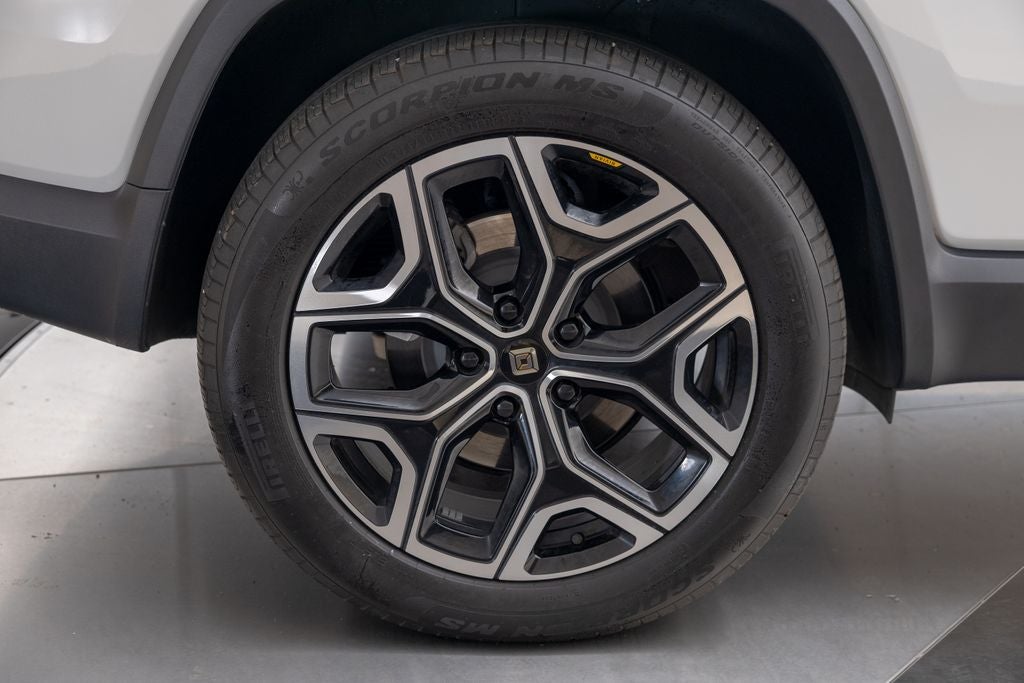 2025 Rivian R1S Adventure Dual Motor Standard Pack