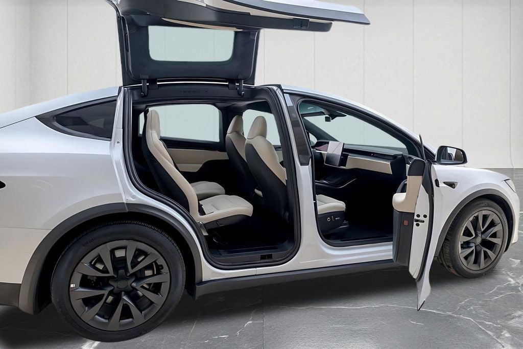 2023 Tesla Model X Plaid