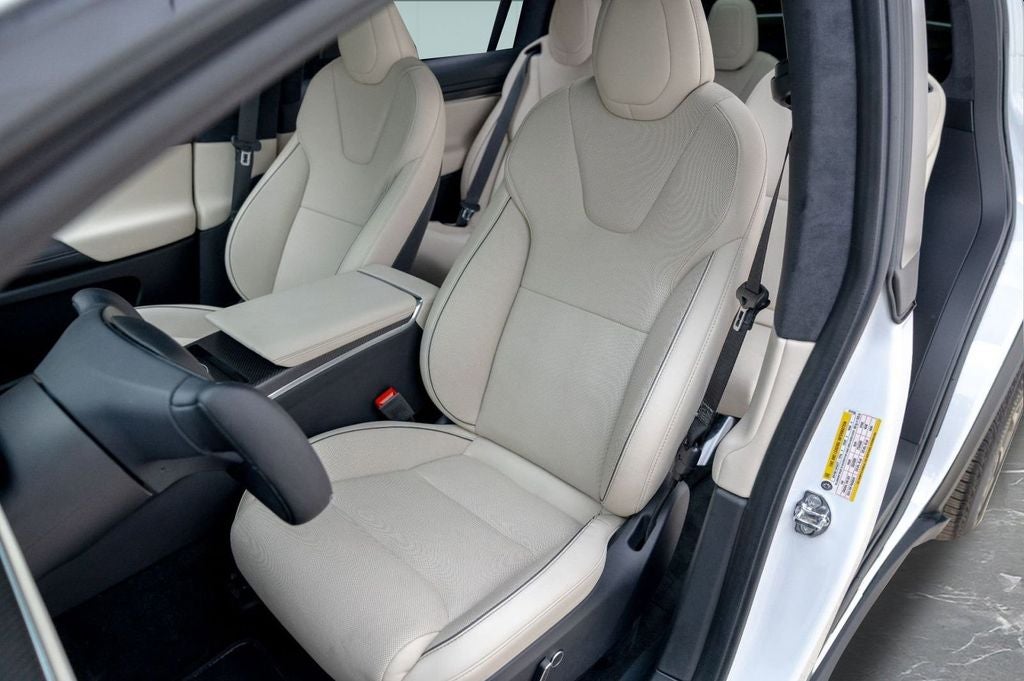 2023 Tesla Model X Plaid