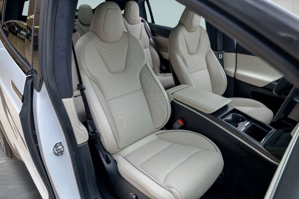 2023 Tesla Model X Plaid