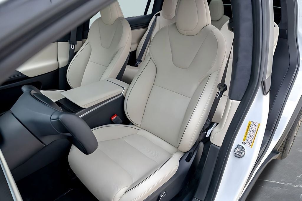 2023 Tesla Model X Plaid