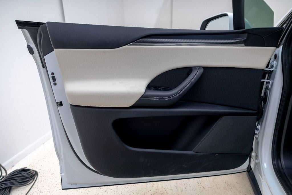 2023 Tesla Model X Plaid