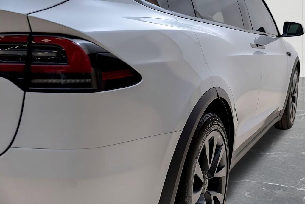2023 Tesla Model X Plaid