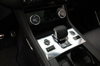 2024 Jaguar F-PACE SVR