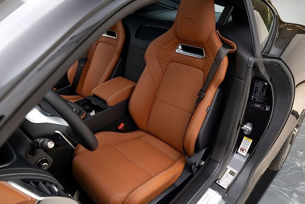 2024 Jaguar F-TYPE P450