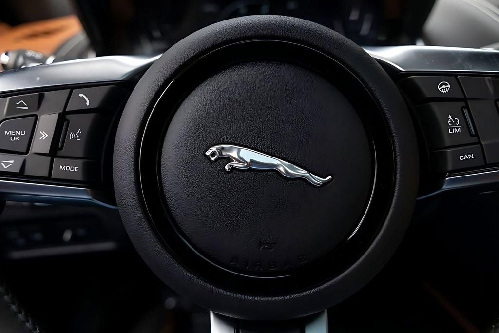 2024 Jaguar F-TYPE P450