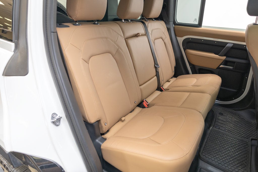 2026 Land Rover Defender 110 X-Dynamic SE