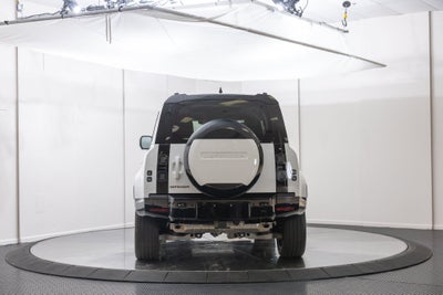 2026 Land Rover Defender 110 X-Dynamic SE