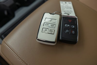 2026 Land Rover Defender 110 X-Dynamic SE