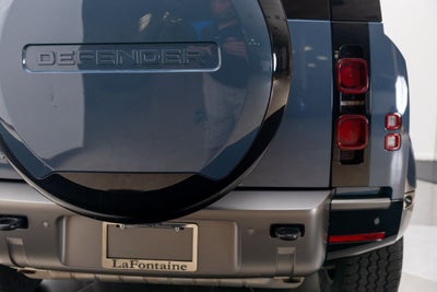 2025 Land Rover Defender 110 X-Dynamic SE