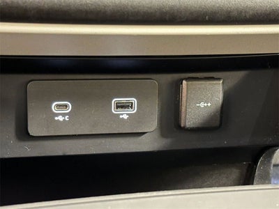 2023 Land Rover Defender 110 X-Dynamic SE