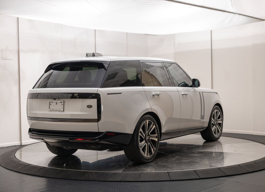 2023 Land Rover Range Rover SE