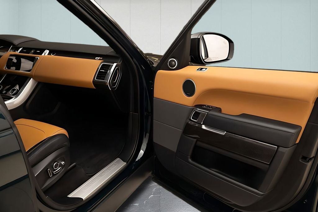 2020 Land Rover Range Rover Sport SVR