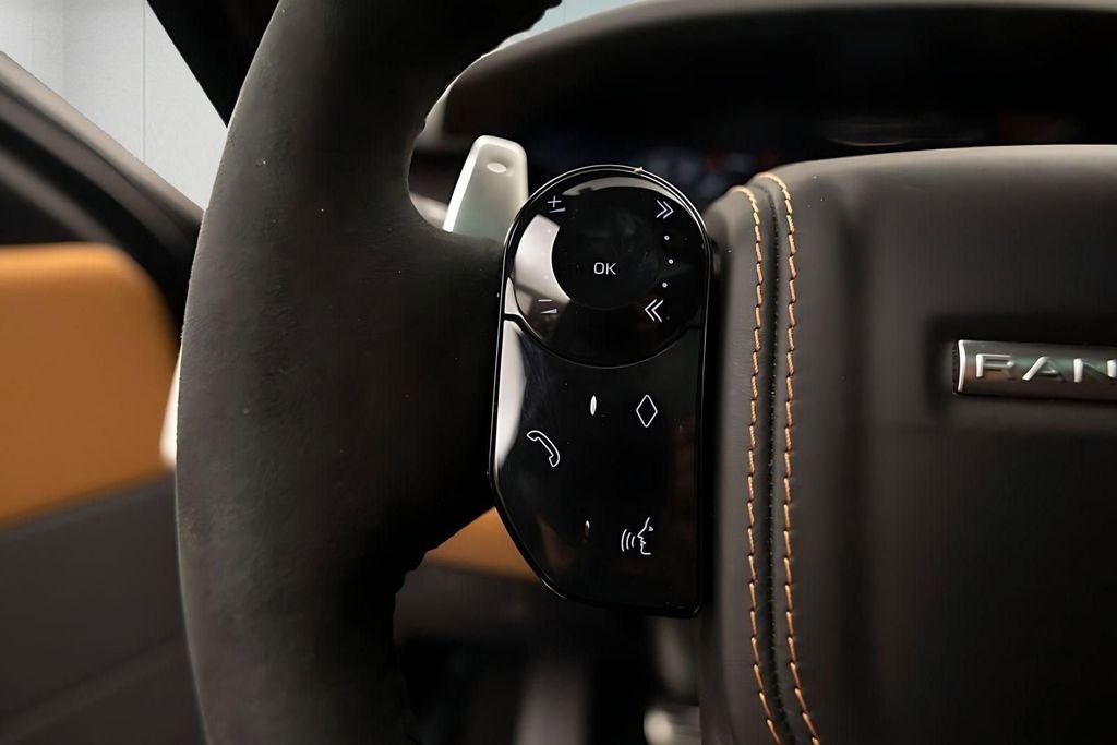 2020 Land Rover Range Rover Sport SVR