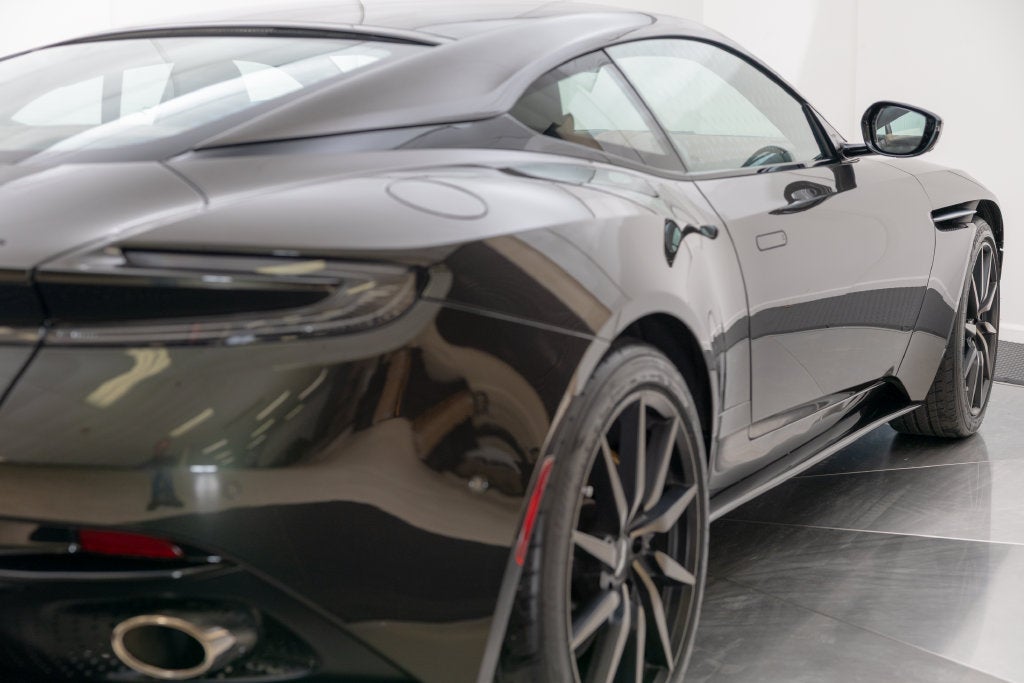 2023 Aston Martin DB11 Base
