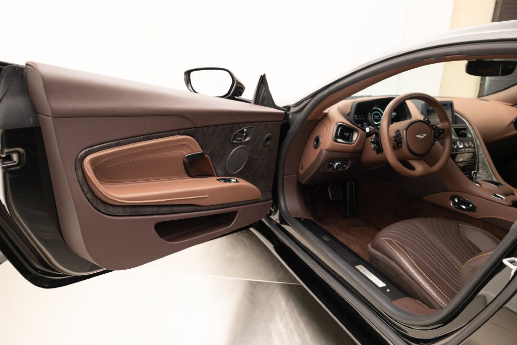 2023 Aston Martin DB11 Base