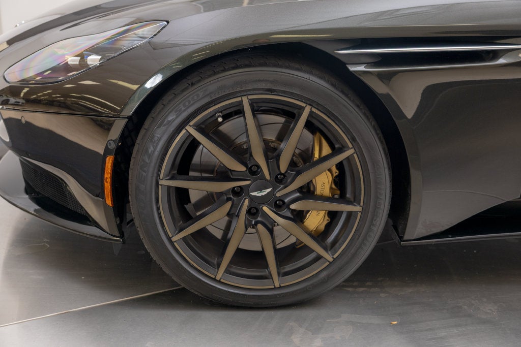 2023 Aston Martin DB11 Base