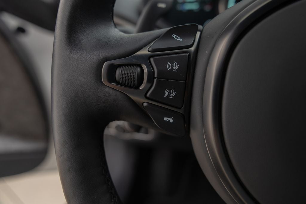 2023 Aston Martin DB11 Base