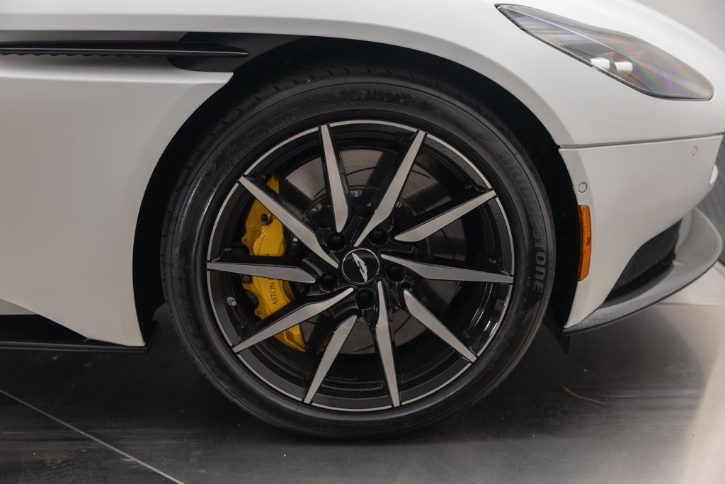 2023 Aston Martin DB11 Base