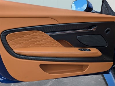 2025 Aston Martin DB12 Volante