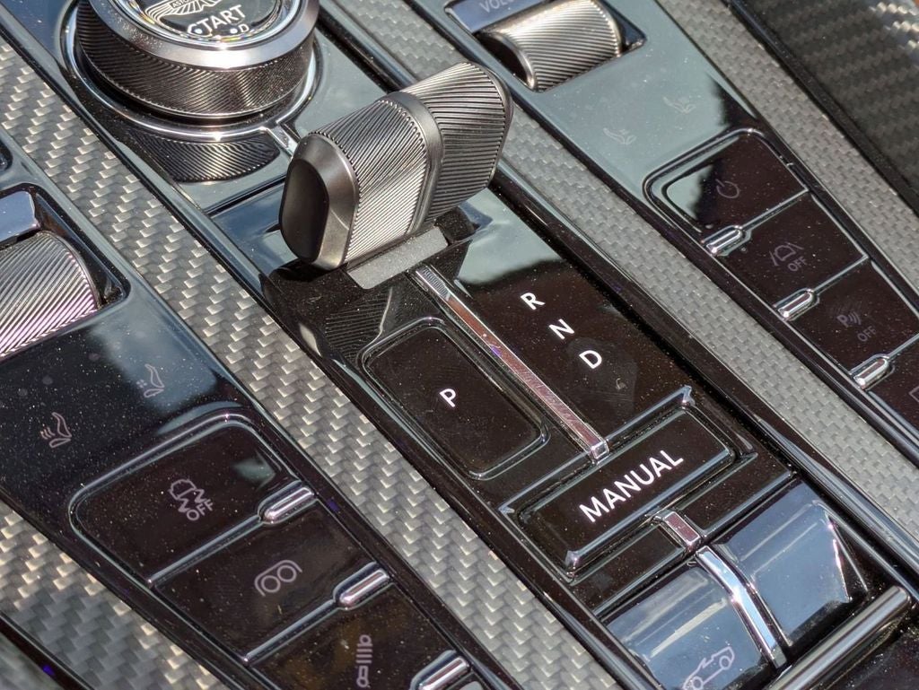 2025 Aston Martin DB12 Volante