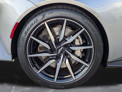 2019 Aston Martin Vantage Base