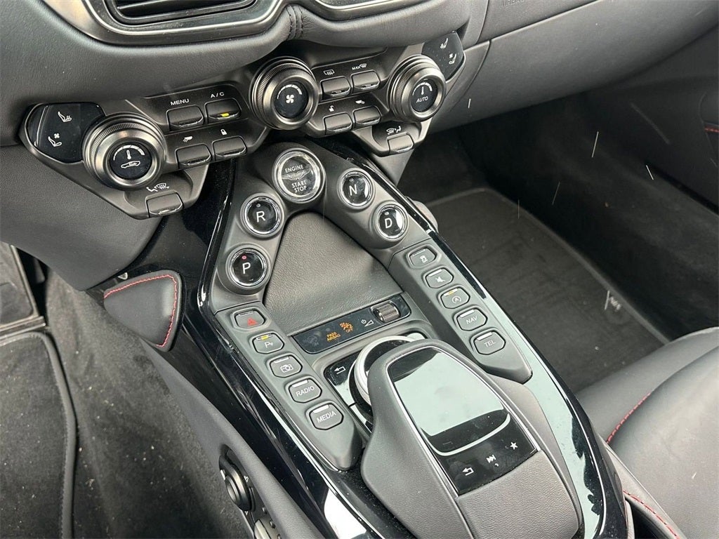 2022 Aston Martin Vantage Base