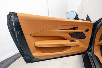 2026 Aston Martin Vantage Base