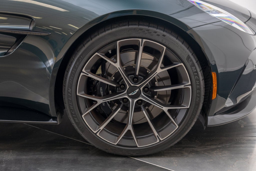 2026 Aston Martin Vantage Base