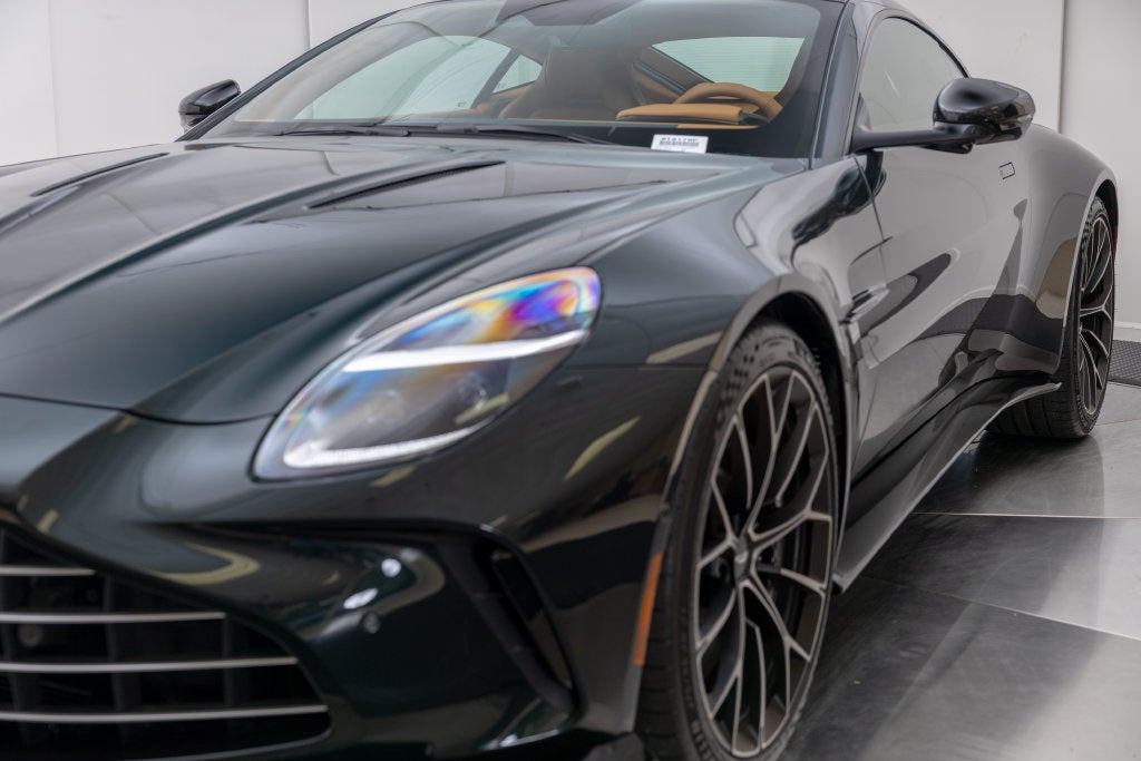 2026 Aston Martin Vantage Base