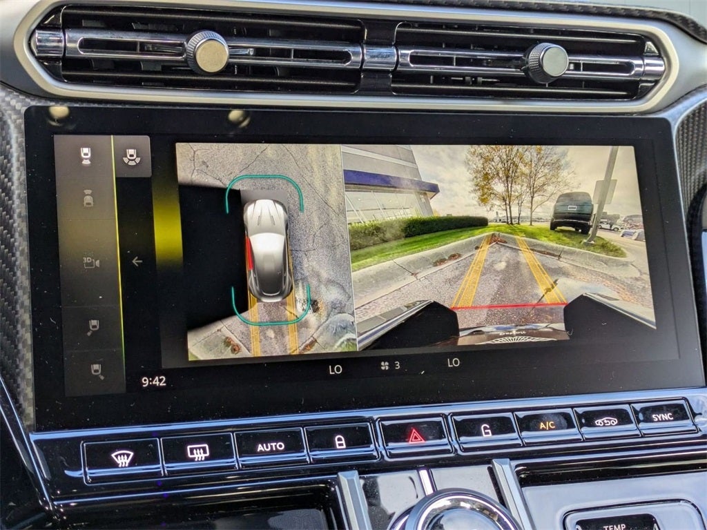 2026 Aston Martin Vantage Base