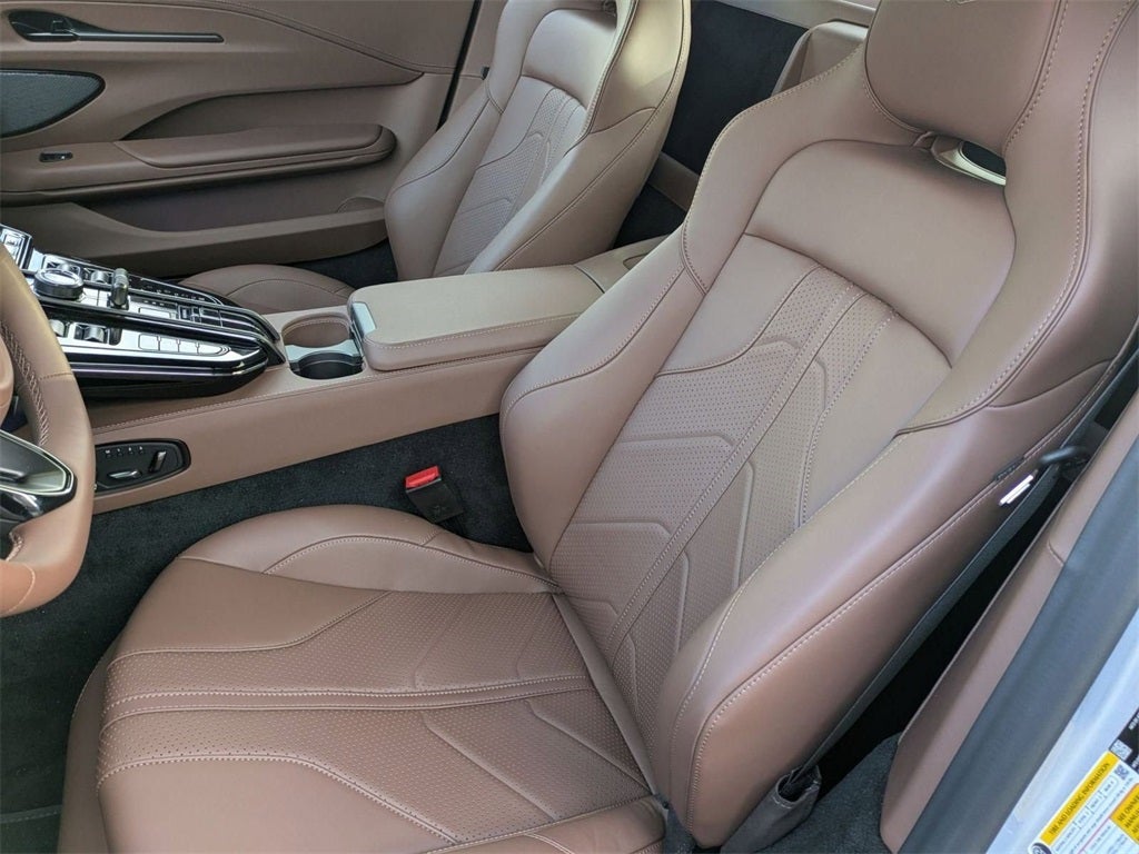 2026 Aston Martin Vantage Base