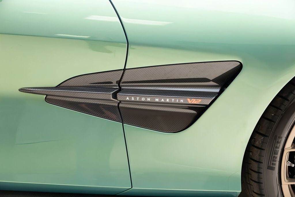 2025 Aston Martin Vanquish V12