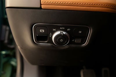 2025 Aston Martin Vanquish V12