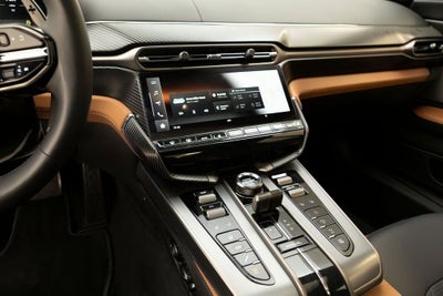 2025 Aston Martin Vanquish V12