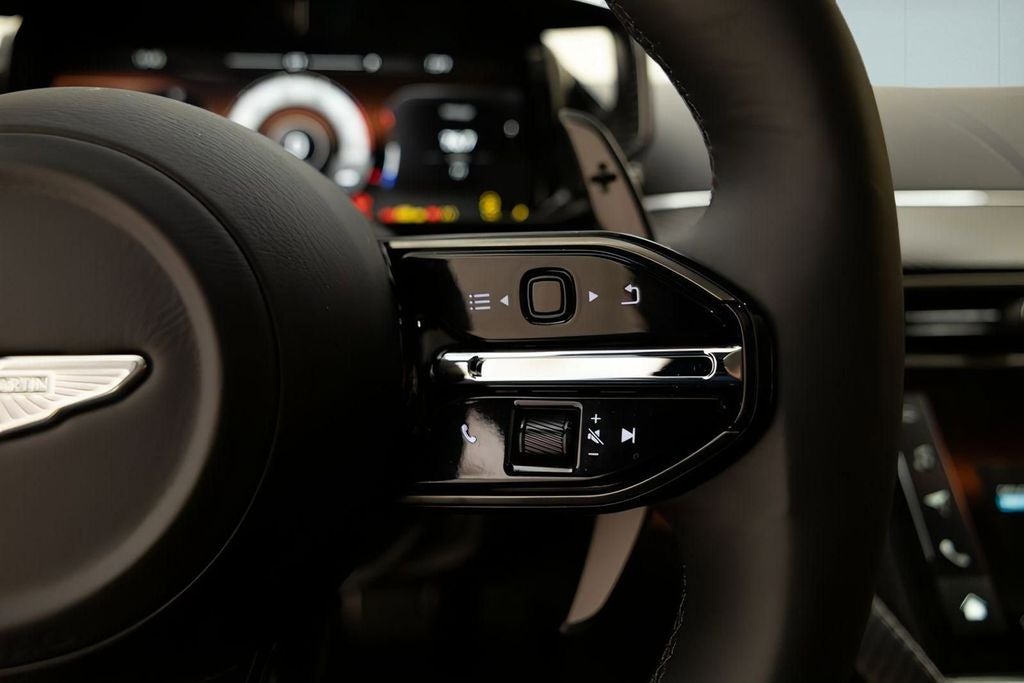 2025 Aston Martin Vanquish V12