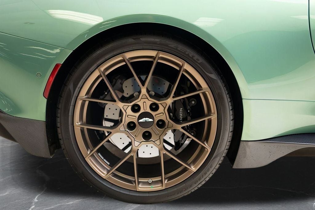 2025 Aston Martin Vanquish V12