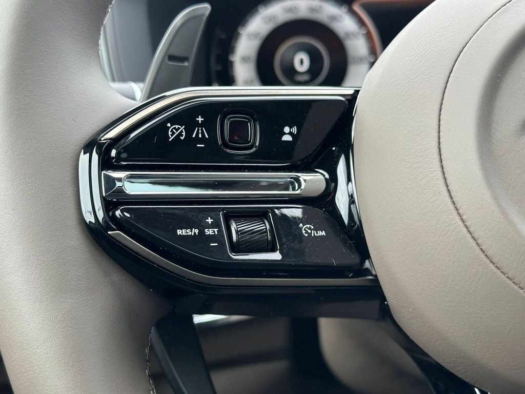 2026 Aston Martin DBX 707