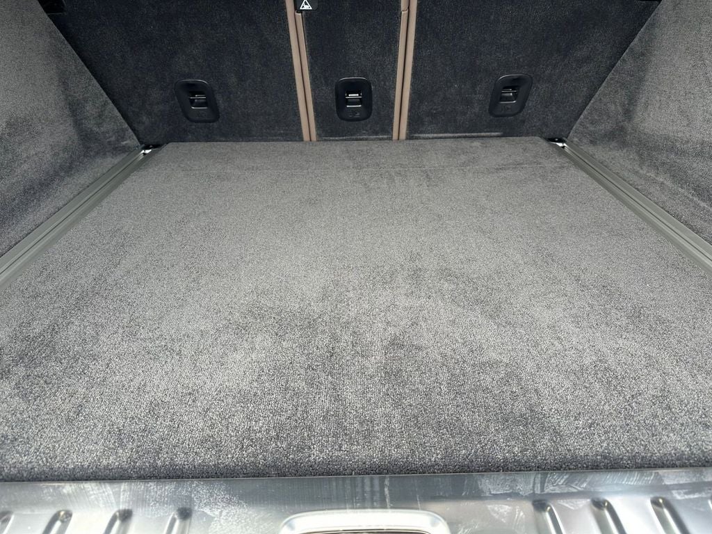 2026 Aston Martin DBX 707