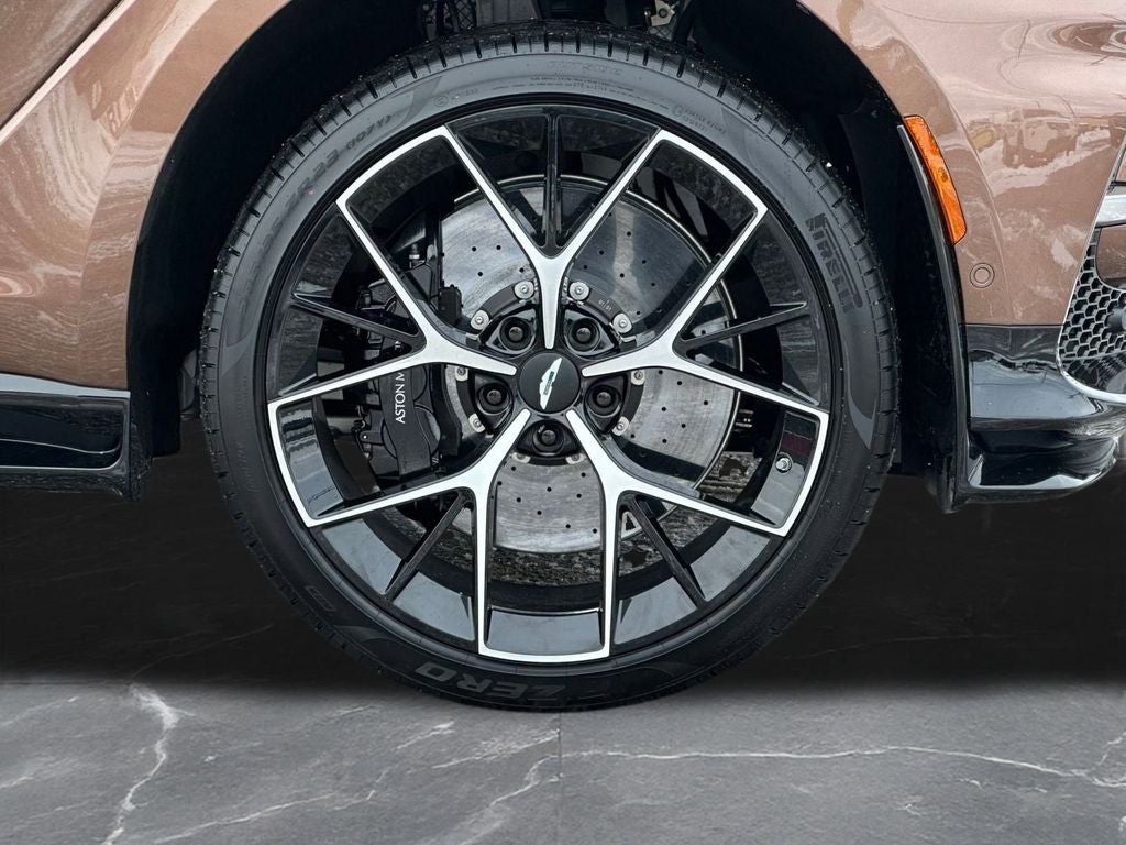 2026 Aston Martin DBX 707