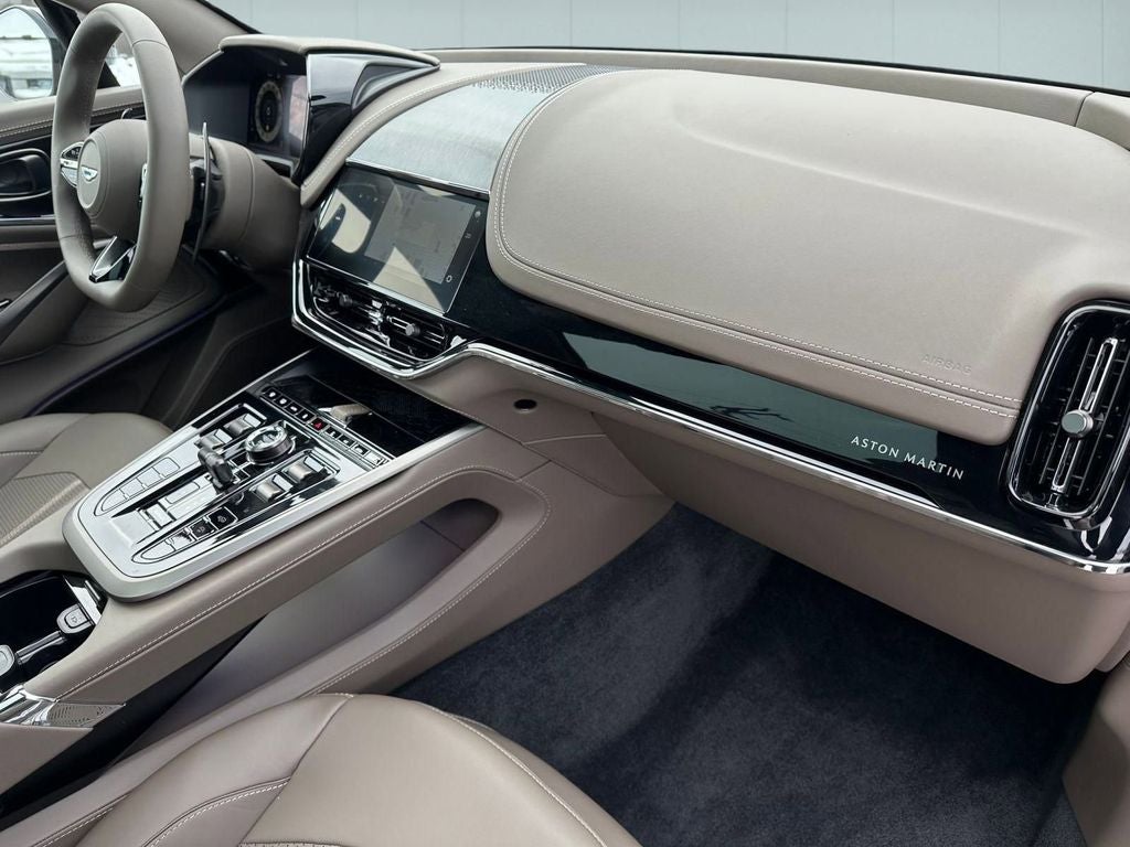 2026 Aston Martin DBX 707